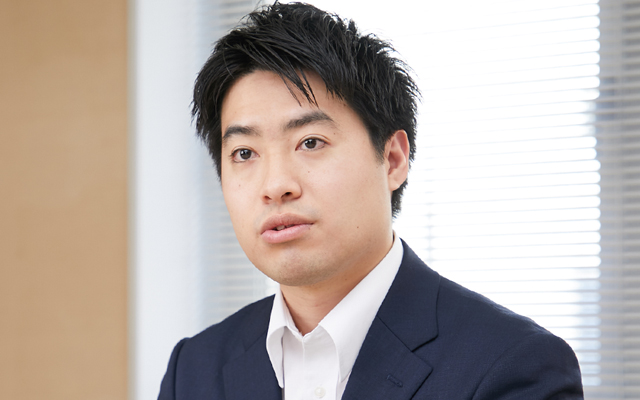企画業務本部　企画業務部 2015年入社 経営学研究科卒（大学院）